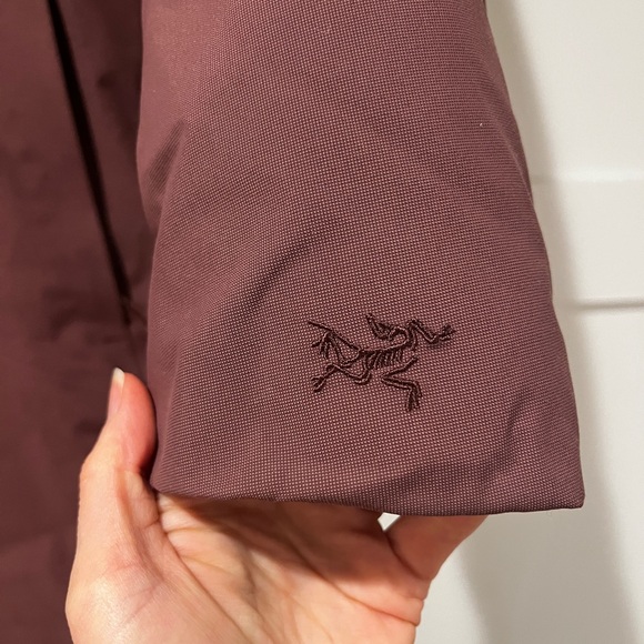 Arc'teryx Women's Centrale Parka Small Burgundy/Maroon GUC - Picture 3 of 16